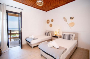 Spyros Rooms